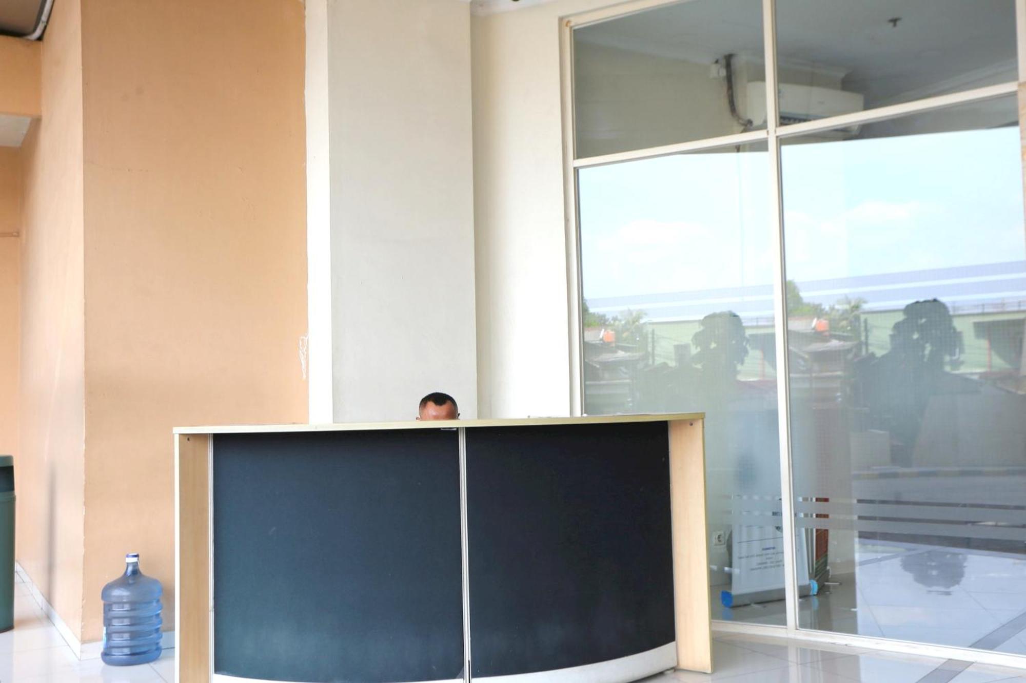Hotel Oyo 93492 Mamiya Depok